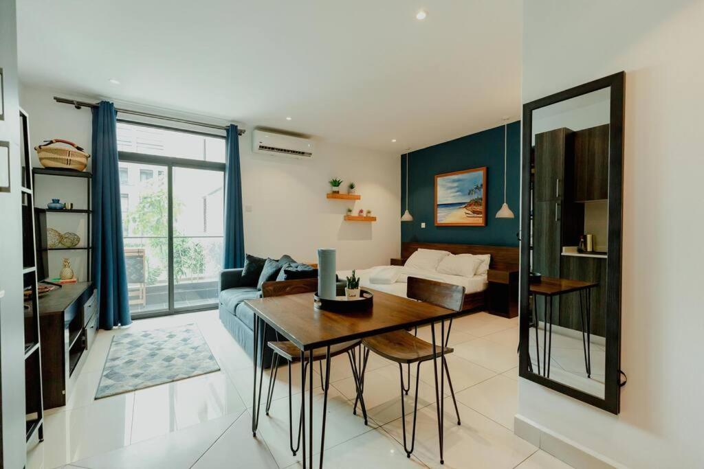 Enjoy Luxury Studio W/Pool @Embassy Gardens Acra Exterior foto
